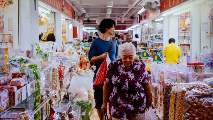 Albert Centre 家族のレシピ 真人（斎藤工）とおばあちゃんがスパイス等買っていた市場